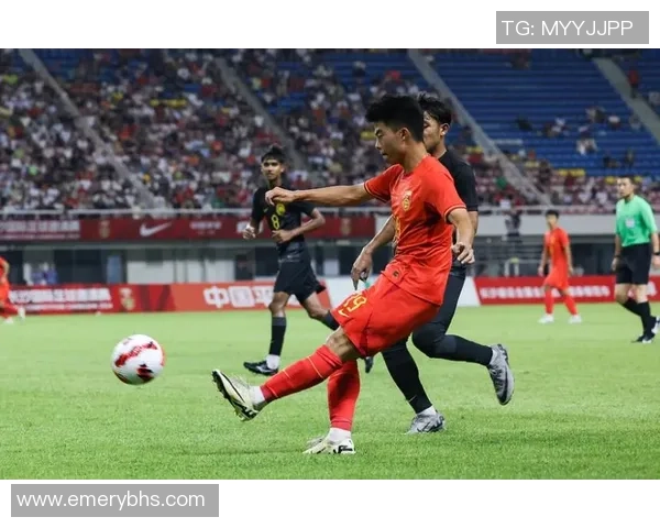 足球气太多的背后是什么原因让球迷情绪如此激烈与失控